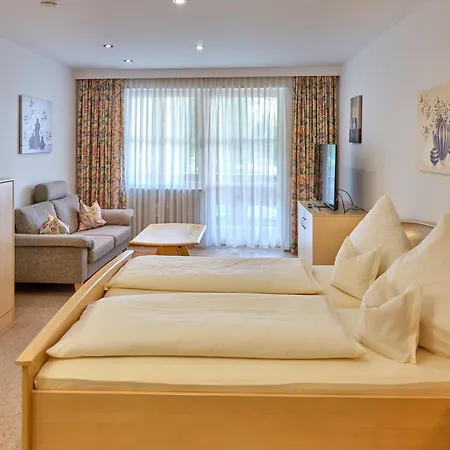 Appartement-Haus Blumenhof-2